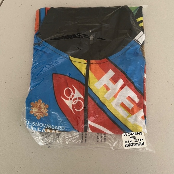 HEADSWEATS GEAR PERFORMANCE TEE NWT WOMEN S ATHLETIC LOGOS BOLD QTR ZIP SKI - Picture 10 of 14